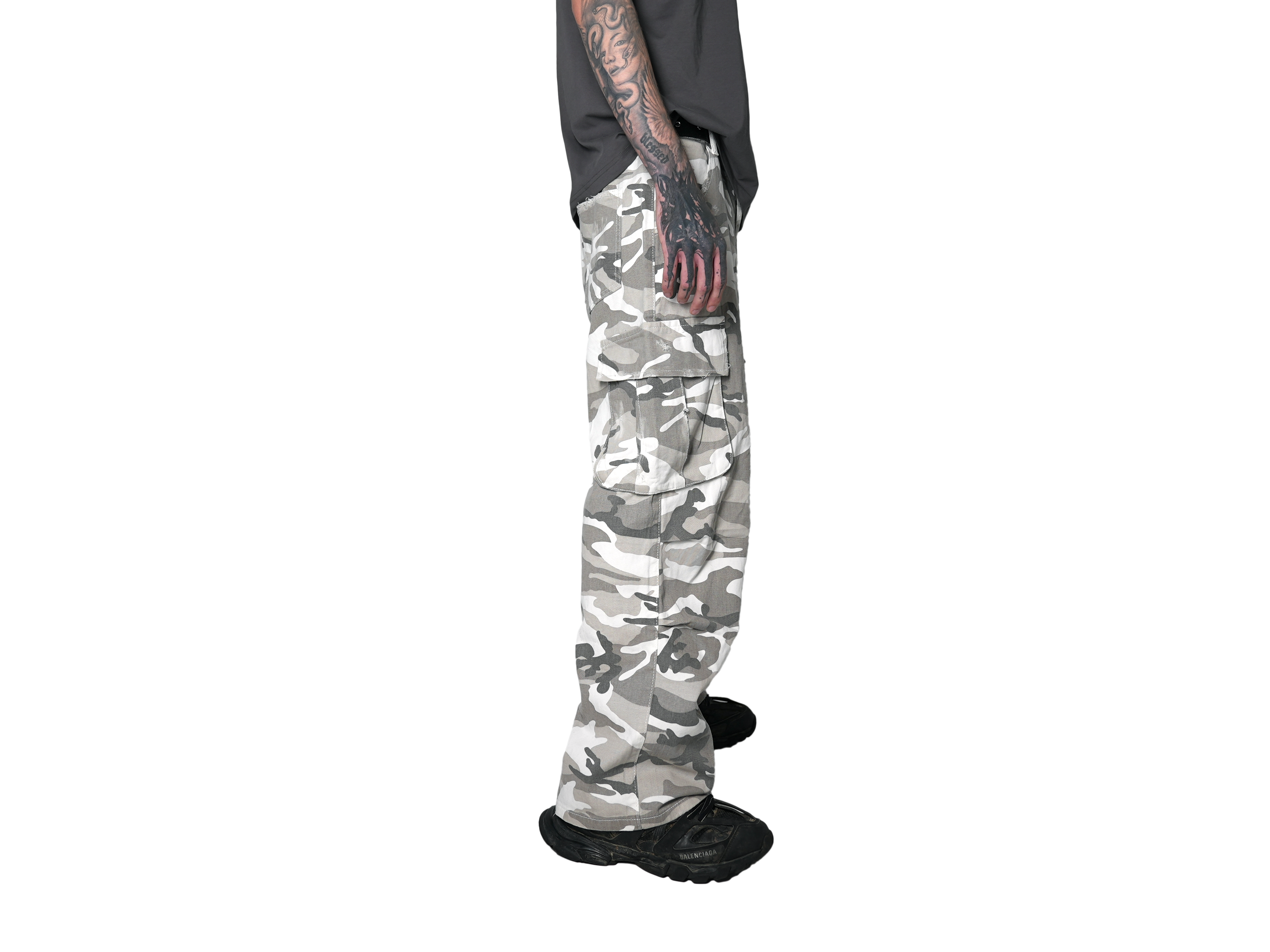 CAMO PANTS