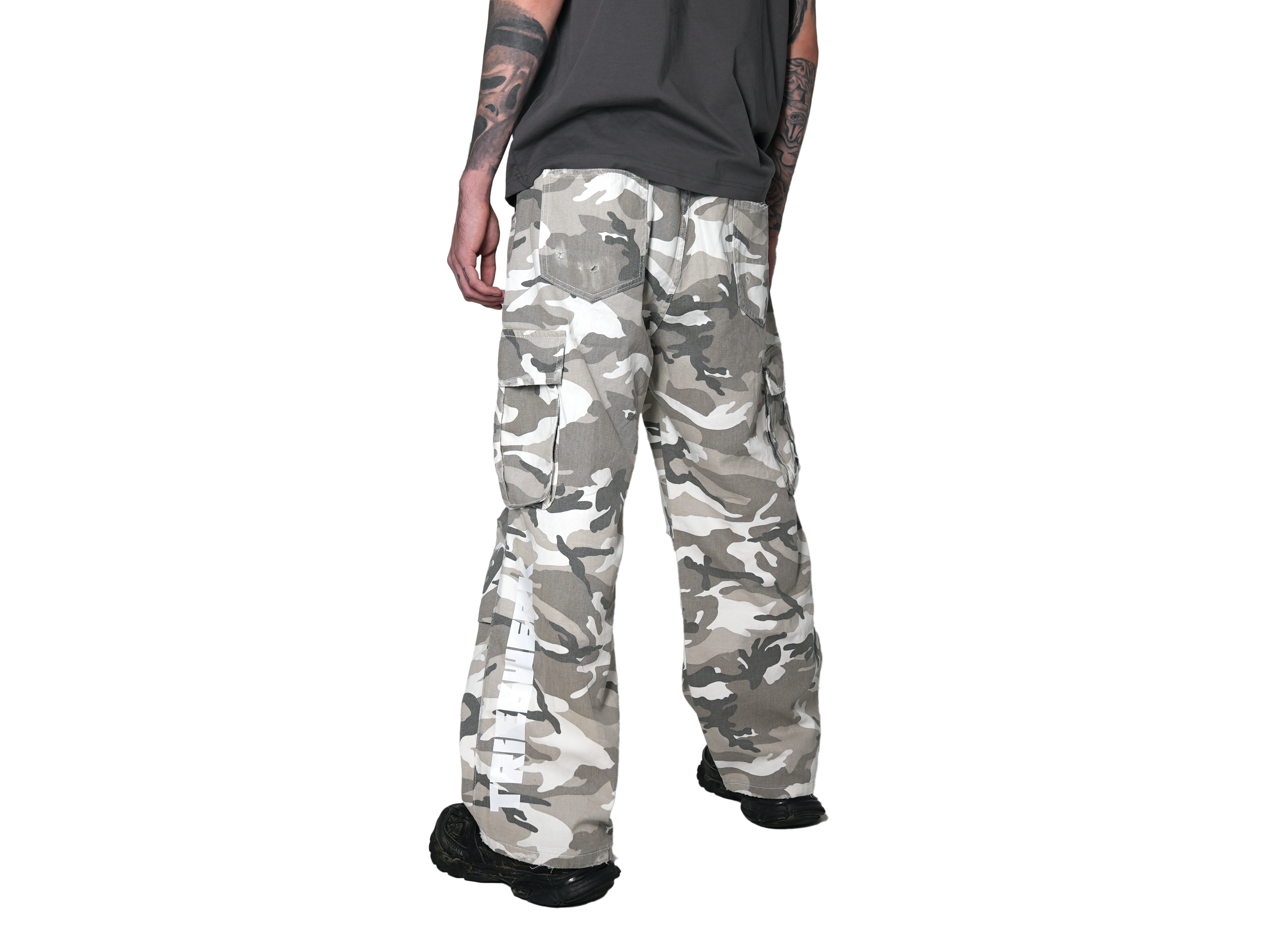 CAMO PANTS